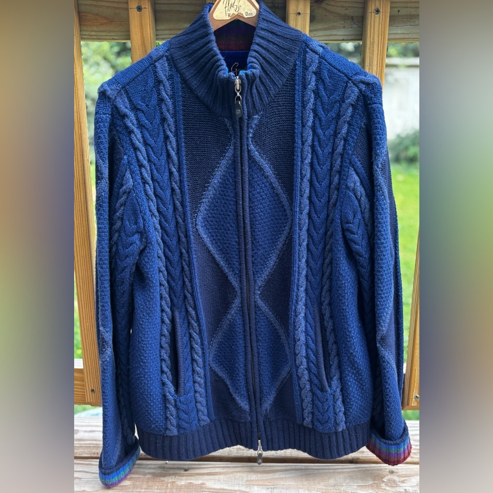 Robert Graham limited edition sweater cashmere blend. Full zip. Men’s medium.